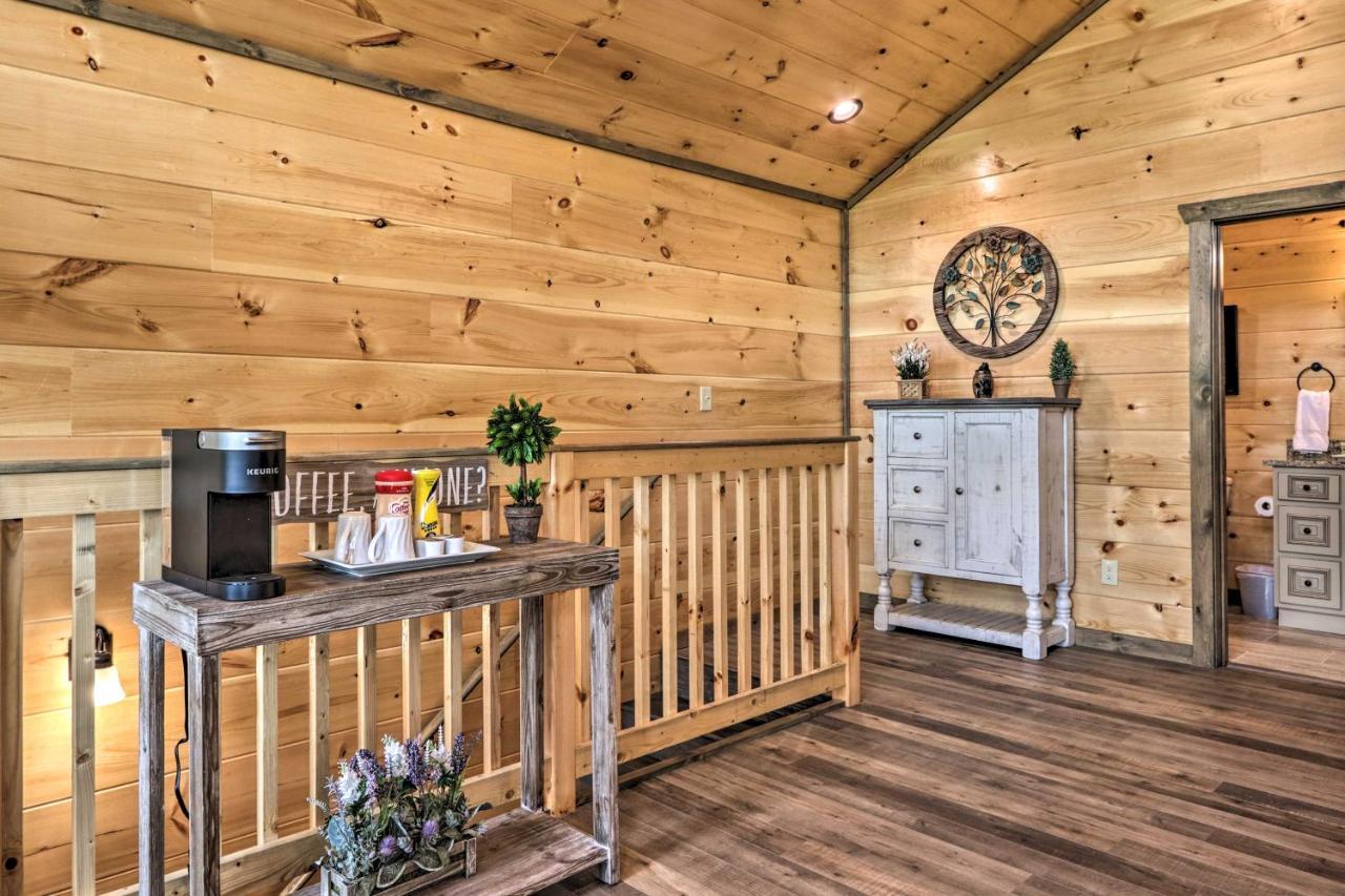 Modern Cabin With Hot Tub And Game Room In Gatlinburg! Luaran gambar
